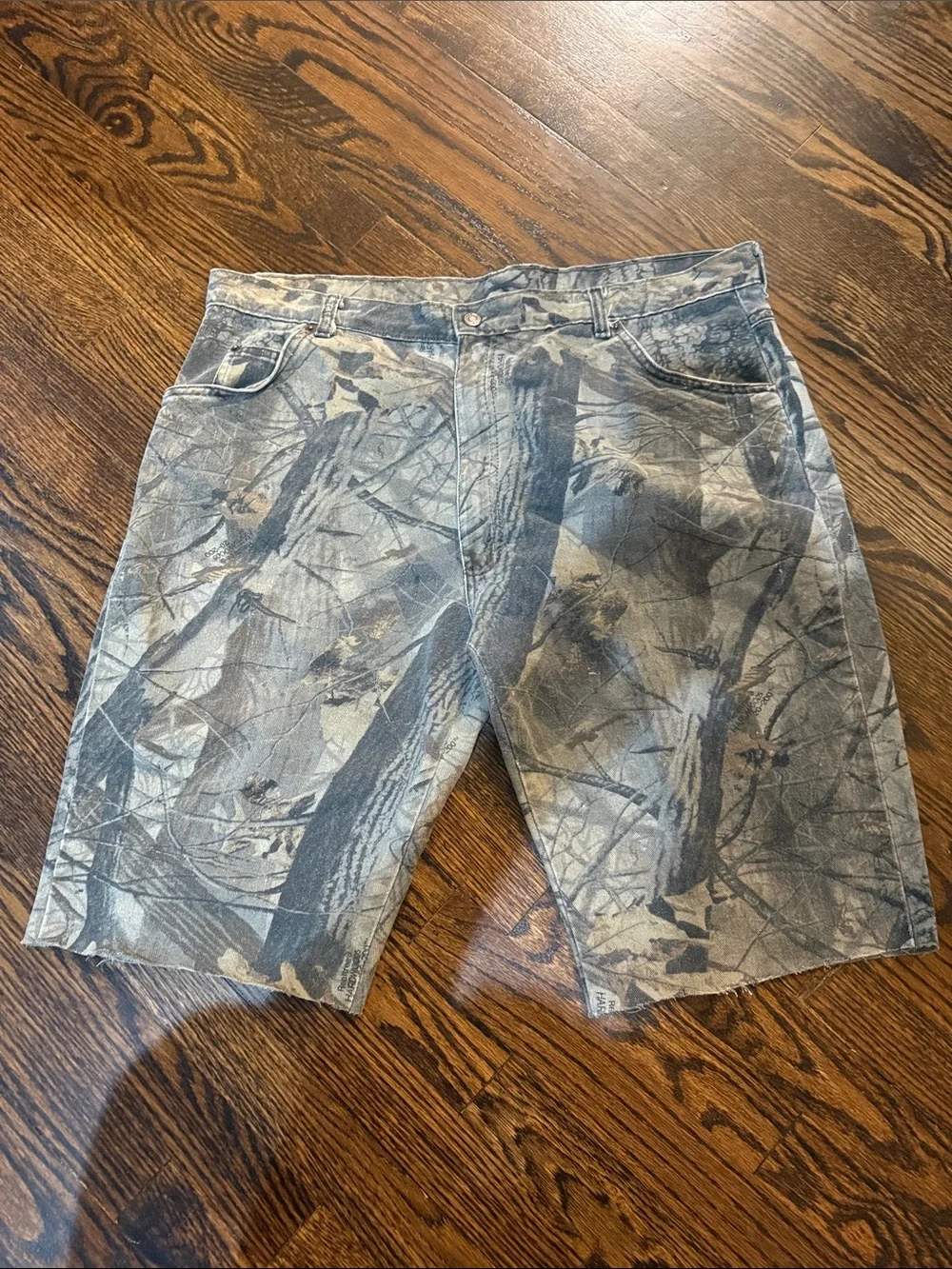 Vintage Duxbak Camo Cut-Off Shorts Raw Hem Distressed